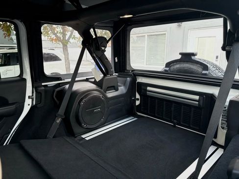 Used 2018 Jeep Wrangler Unlimited Sahara w/ Dual Top Group image 13