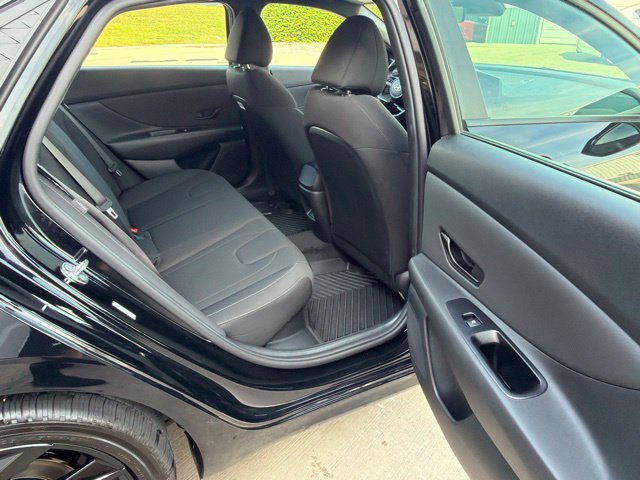 Used 2026 Hyundai Elantra SEL FWD image 20