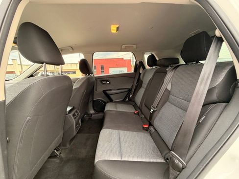 Certified 2023 Nissan Rogue SV AWD/4WD image 15