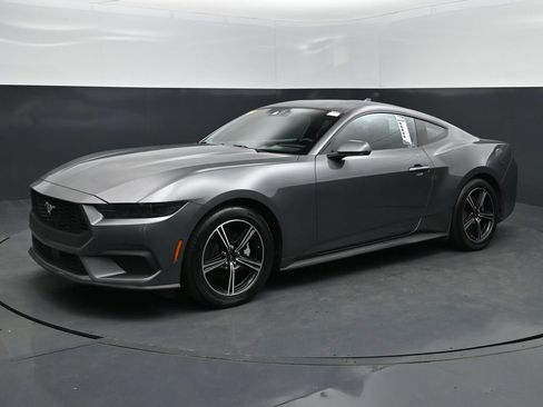 Used 2025 Ford Mustang Coupe RWD image 1