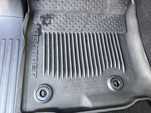 Used 2024 Toyota 4Runner SR5 Premium w/ Moonroof Package image 17