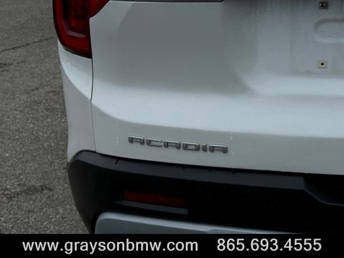 Used 2021 GMC Acadia SLT AWD/4WD image 11