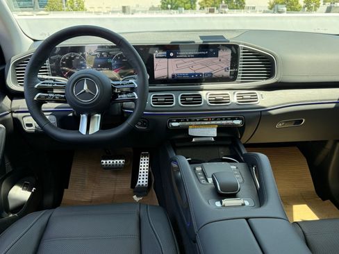 New 2026 Mercedes-Benz GLS 450 4MATIC image 30