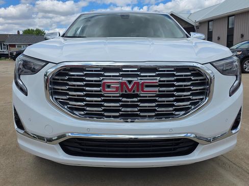 Used 2020 GMC Terrain Denali w/ LPO, Floor Liner Package AWD/4WD image 29
