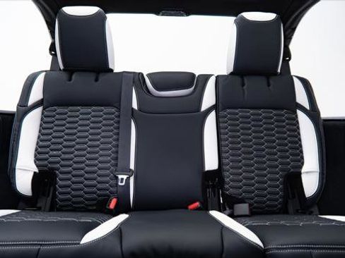 Used 2026 Jeep Wrangler Unlimited Sport image 17