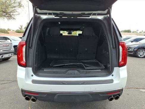 Used 2023 GMC Yukon XL Denali Ultimate image 10