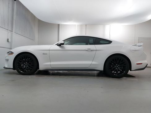 Used 2019 Ford Mustang GT Premium w/ GT Performance Package RWD image 2