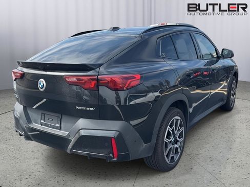 Used 2025 BMW X2 xDrive28i w/ Premium Package image 5