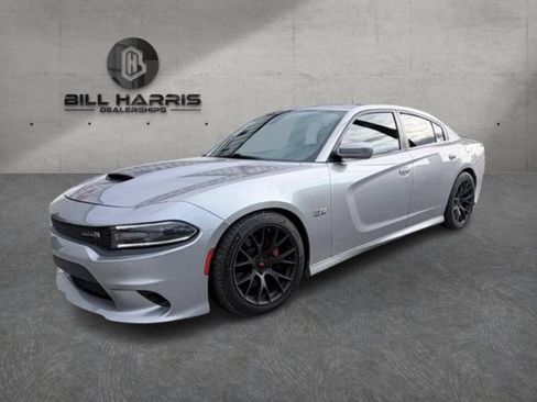 Used 2016 Dodge Charger R/T Scat Pack w/ Technology Group RWD image 1