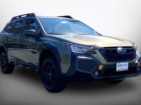 Used 2025 Subaru Outback Wilderness AWD/4WD image 3