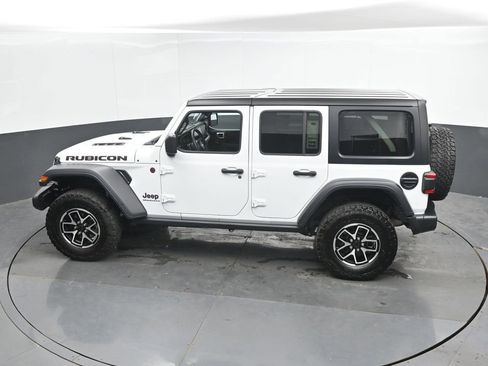 Used 2025 Jeep Wrangler Unlimited Rubicon AWD/4WD image 38