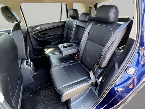 Used 2021 Volkswagen Tiguan SE FWD image 26
