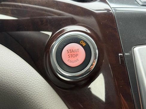 Used 2013 Nissan Quest SL w/ Value Cargo Pkg image 20