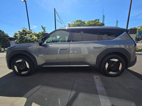 Certified 2024 Kia EV9 Wind AWD/4WD image 6