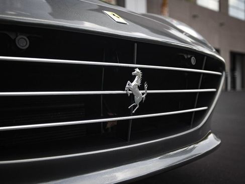 Certified 2016 Ferrari California T RWD image 13