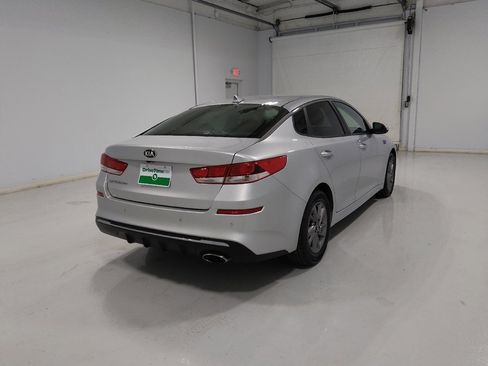 Used 2019 Kia Optima LX FWD image 9