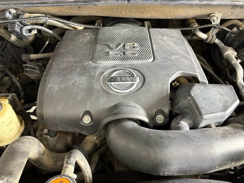 Used 2010 Nissan Titan PRO-4X w/ Pro-4x Leather Pkg image 35