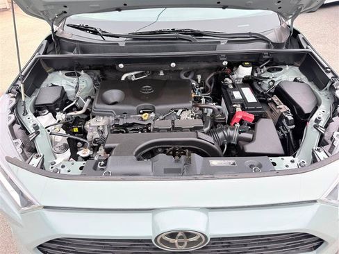 Used 2021 Toyota RAV4 XLE Premium FWD image 11