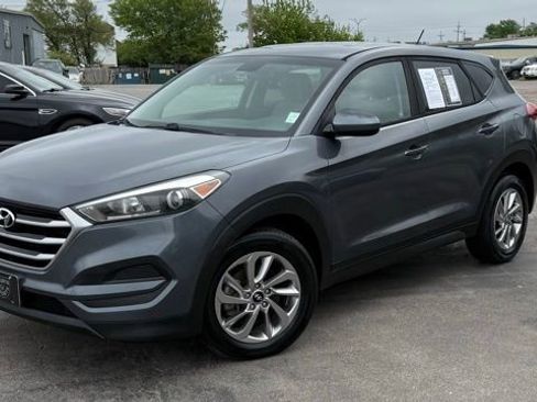 Used 2018 Hyundai Tucson SE FWD image 2