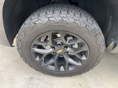 Used 2017 Chevrolet Tahoe LT AWD/4WD image 10