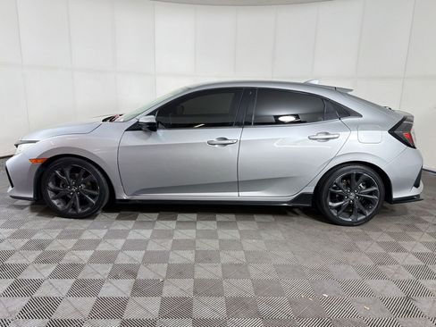 Used 2019 Honda Civic Sport image 2