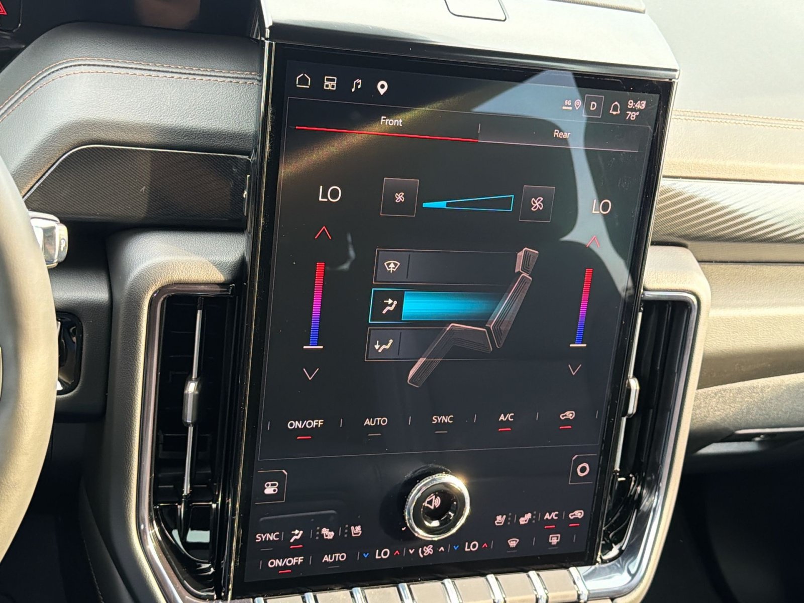 New 2026 GMC Yukon AT4 w/ AT4 Premium Plus Package AWD/4WD image 21