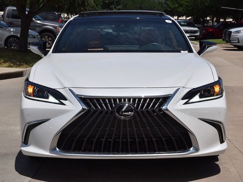 Used 2023 Lexus ES 350 w/ Premium Package FWD image 3