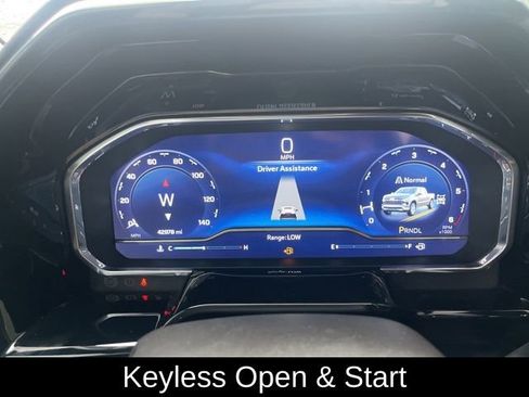 Used 2024 Chevrolet Silverado 1500 RST image 17