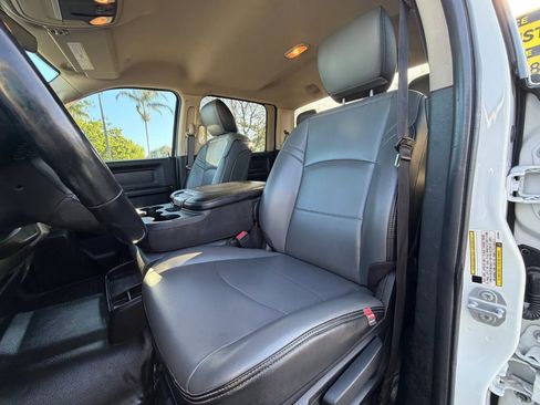 Used 2020 RAM 5500 Tradesman w/ Safety Group image 11