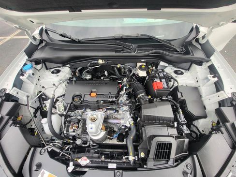 New 2026 Honda HR-V Sport image 9