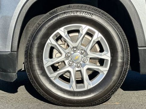 Used 2019 Chevrolet Traverse LT image 35