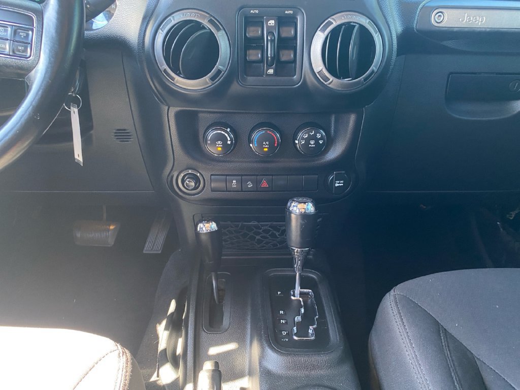 Used 2017 Jeep Wrangler Unlimited Sport w/ Quick Order Package 24S AWD/4WD image 6