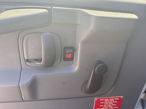 Used 2013 GMC Savana 2500 w/ Cold Climate Package image 23