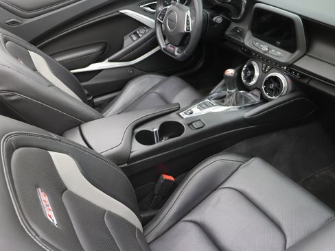 Used 2019 Chevrolet Camaro SS RWD image 55
