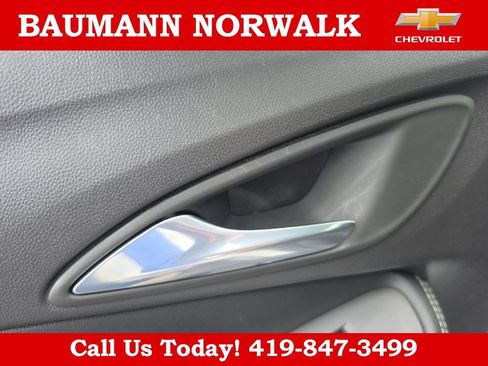 Used 2022 Buick Encore GX Essence w/ Experience Buick Package AWD/4WD image 57
