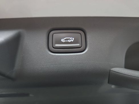 Used 2024 Hyundai Kona Limited AWD/4WD image 16