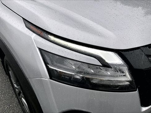 Used 2024 Nissan Pathfinder SL w/ SL Premium Package image 34