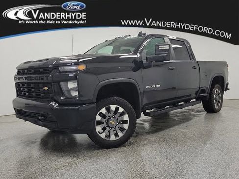 Used 2021 Chevrolet Silverado 2500 Custom w/ Custom Value Package AWD/4WD image 1