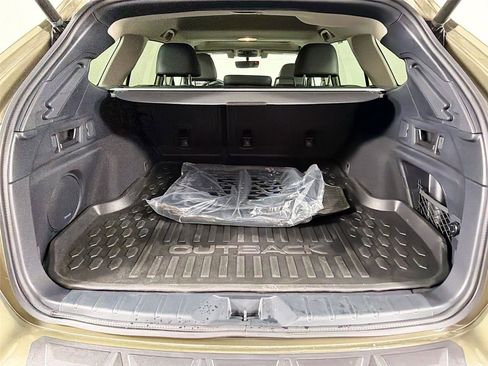 Used 2022 Subaru Outback Limited AWD/4WD image 14