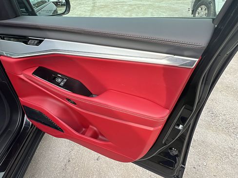 Used 2024 Jeep Wagoneer Launch Edition image 20