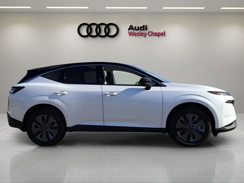 Used 2025 Nissan Murano SL w/ Cargo Package image 6