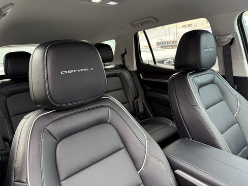 Used 2026 GMC Terrain Denali AWD/4WD image 3