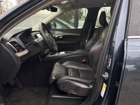 Certified 2023 Volvo XC90 T8 Ultimate w/ Protection Package Premier image 2