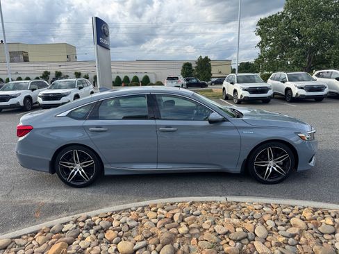 Used 2022 Honda Accord Touring image 5