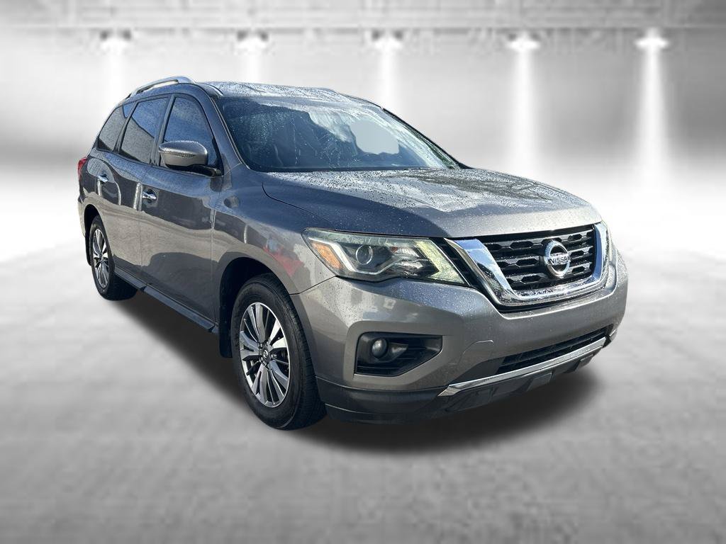 Used 2017 Nissan Pathfinder SV w/ Trailer Tow Package FWD image 2