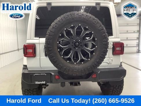 Used 2020 Jeep Wrangler Unlimited Sahara AWD/4WD image 5