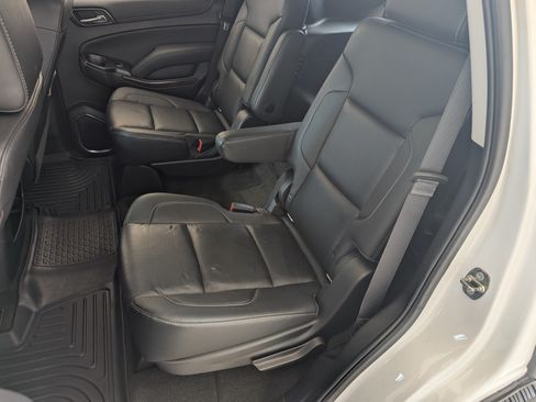 Used 2018 GMC Yukon SLT w/ Open Road Package RWD image 18