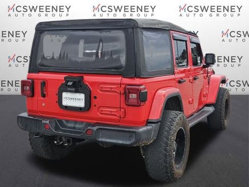 Used 2020 Jeep Wrangler Unlimited Sahara image 5