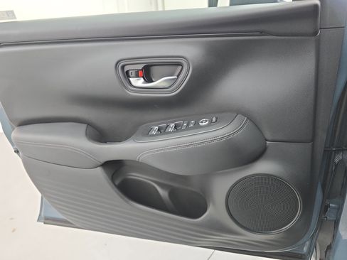 Certified 2024 Honda HR-V EX-L image 26