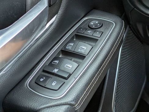 Used 2022 RAM 1500 Laramie AWD/4WD image 24